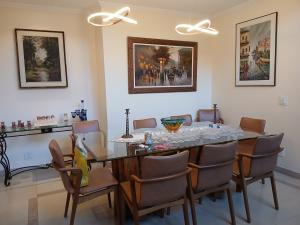 Casa no Condomínio Nova Higienópolis