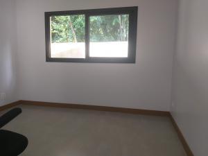 Casa no Condomínio São Fernando Residência