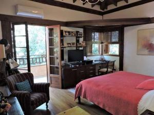 Casa no Condomínio Forest Hills