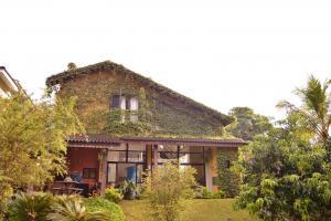 Casa no Condomínio Nova Higienópolis