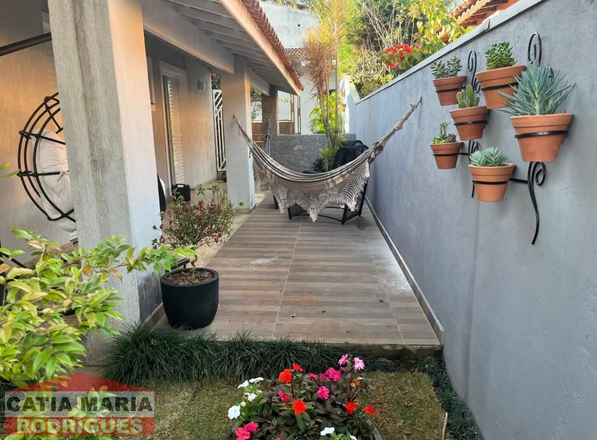 Casa no Condomínio Nova Higienópolis Casa no Condomínio Nova Higienópolis