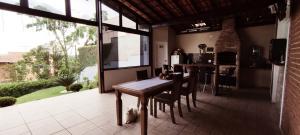 Casa no Condomínio São Fernando Residência